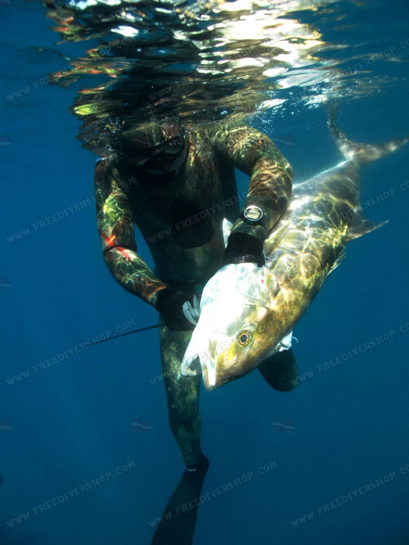 Elios Smoothskin Benthos Camouflage Wetsuit 6 Elios Smoothskin Benthos Camouflage Wetsuit - Image 4