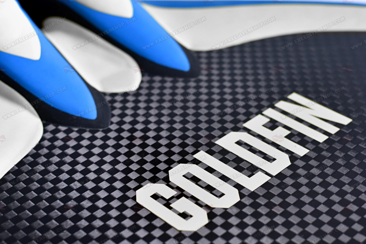 GoldFin Freediving Hyper Carbon Monofin 9 GoldFin Freediving Hyper Carbon Monofin - Image 7