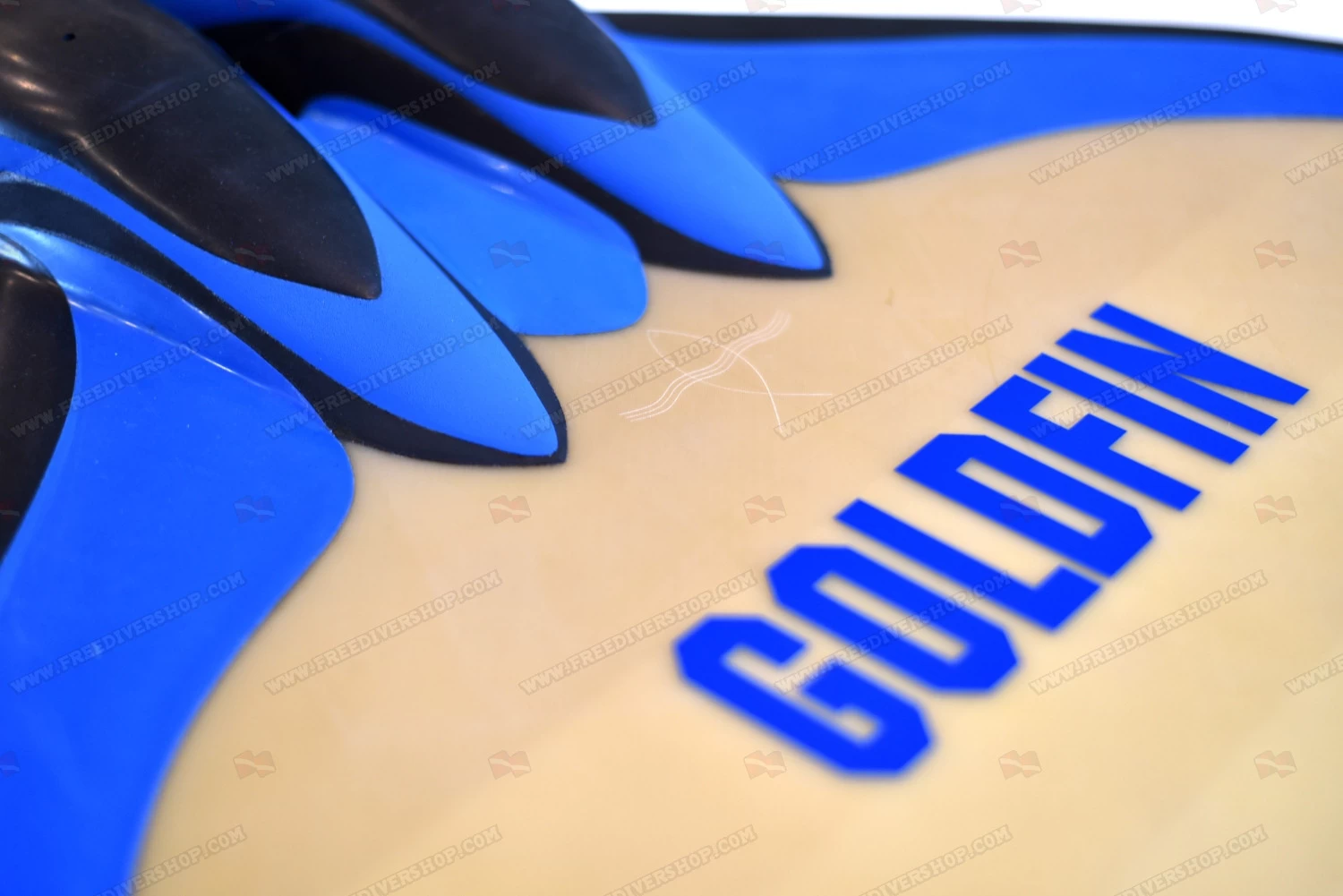 GoldFin Fish Tail Freediving Hyper Monofin 4 GoldFin Fish Tail Freediving Hyper Monofin - Image 2