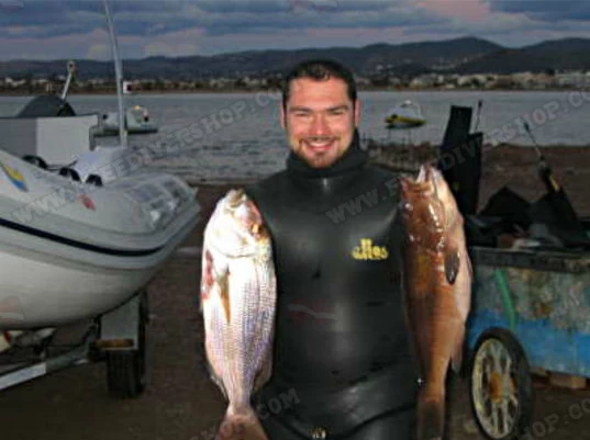 Elios Smoothskin Black - Tailor Made Wetsuit 11 Elios Smoothskin Black - Tailor Made Wetsuit - Image 9