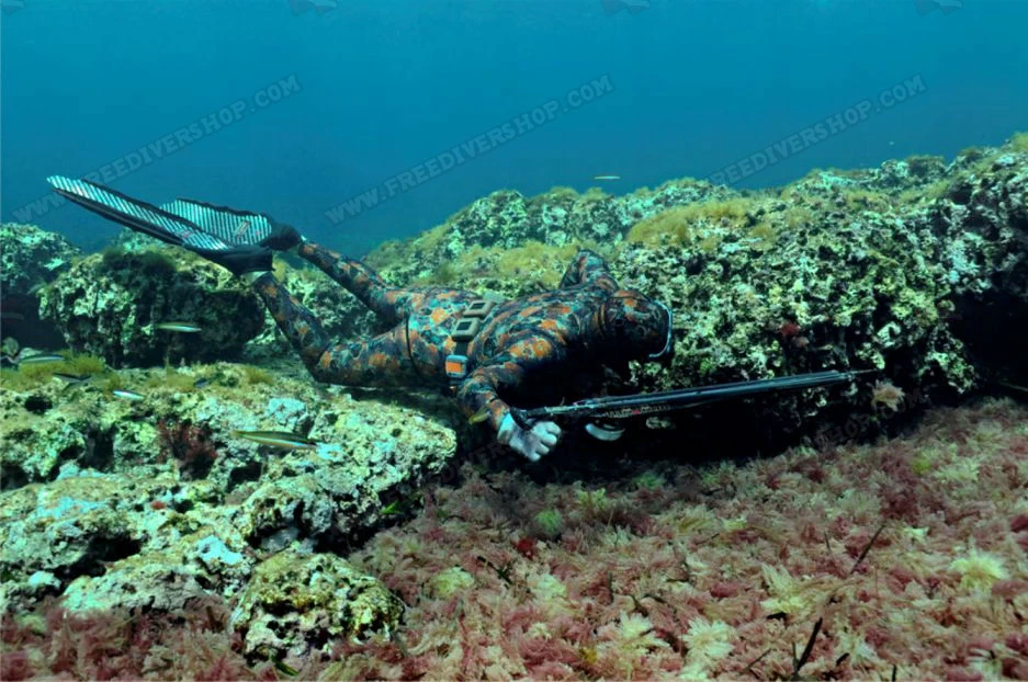 Elios Reef Camouflage Dive Vest 4 Elios Reef Camouflage Dive Vest - Image 2